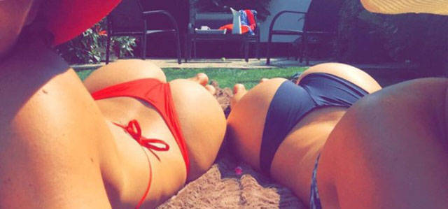 The Best of Butt’s Over Backs Pics That We’ve Seen in Days