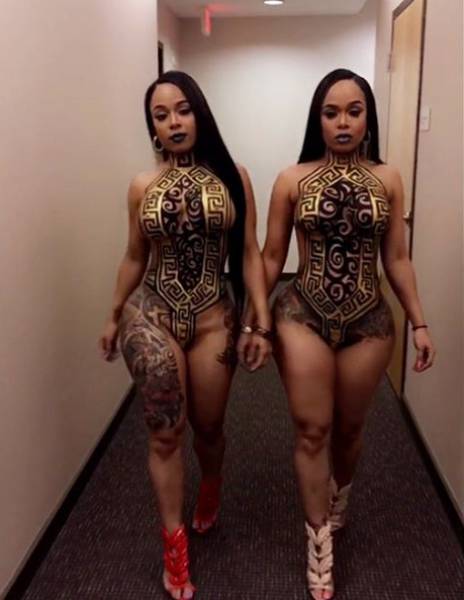 Twins Obsessed With Each Other Make 2,000 Squats Per Day So That Their Bums Look Identical