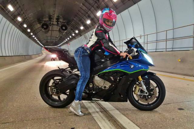 Girls And Bikes: Can It Get Any Hotter?