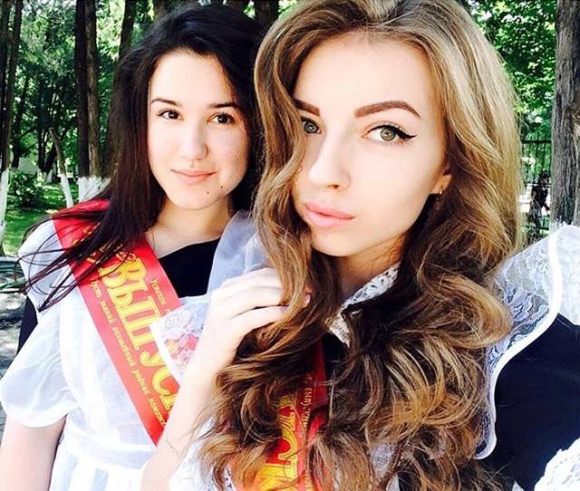 Lovely Russian Schoolgirls On Their Graduation Day