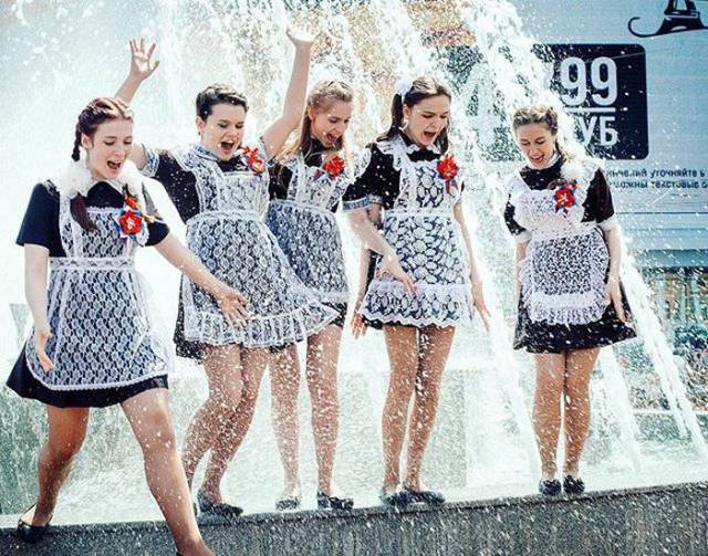 Lovely Russian Schoolgirls On Their Graduation Day