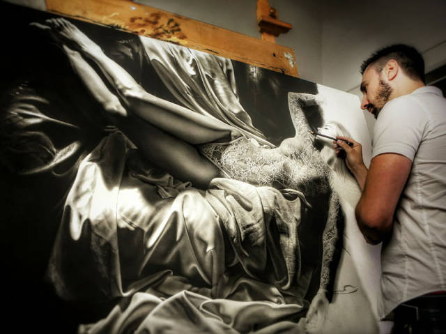 Amazing Hyperrealistic Drawings From Emanuele Dascanio