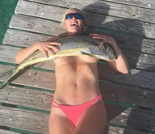 "Fishbras": The Latest Bizarre Trend In Instagram