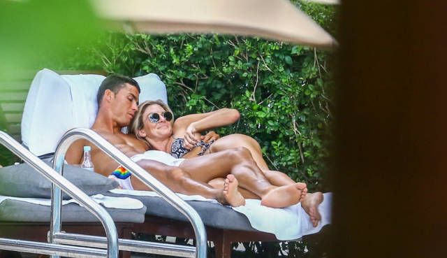 Cristiano Ronaldo Having A Good Time With His Hot Fitness Model