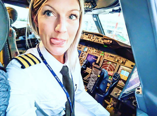 Hot Blonde Maria Pettersson Sharing Photos Of Her Life As A Boeing Pilot