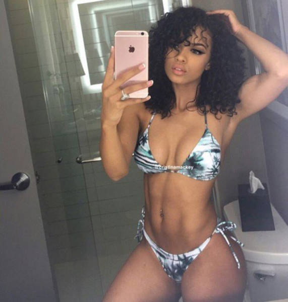 These Beautiful Black Gals Will Make Your Mouth Water