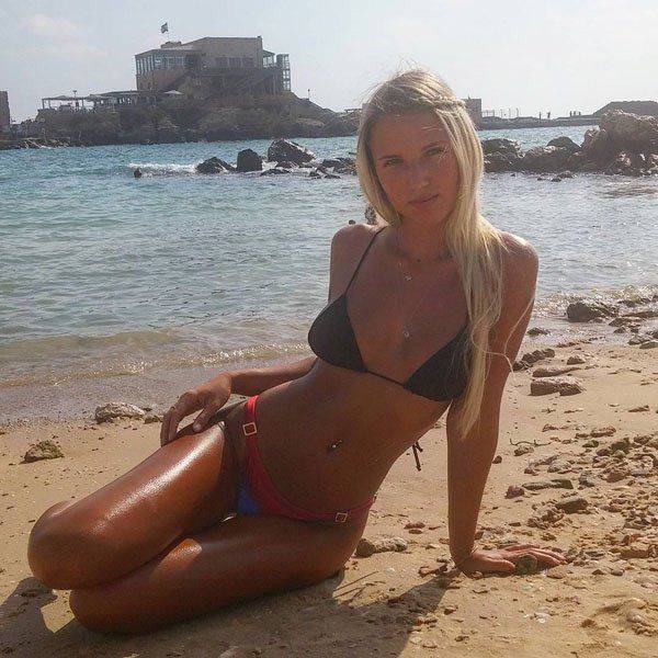 Beautiful Bikini Clad Girls Remind Us How Much Summer Will Be Missed