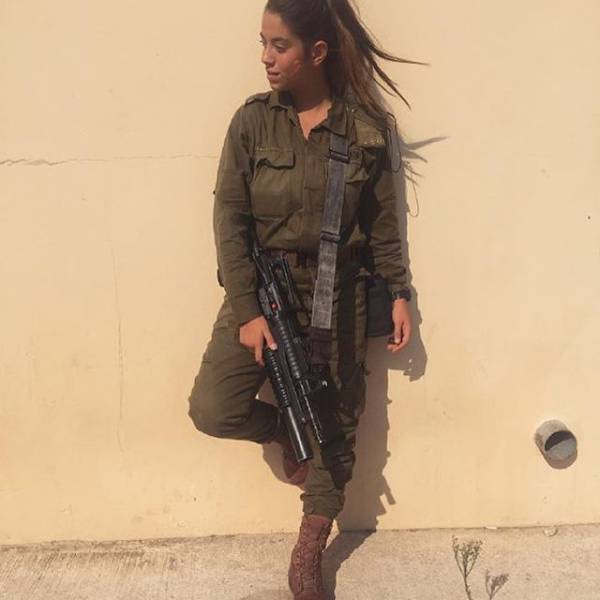 There Are Some Seriously Beautiful Girls In The Israeli Defense Forces