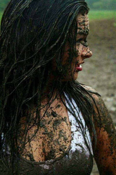 Girls Covered With Mud Are The Best Kind Of Dirty