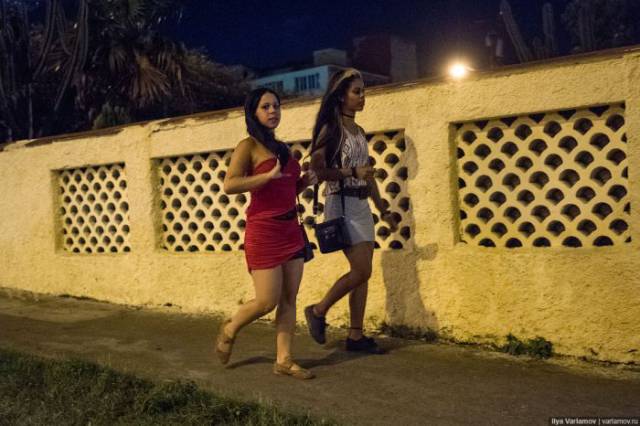 Here Are The Working Girls You Can Meet In Cuba If You’re Looking For A Good Time At Night