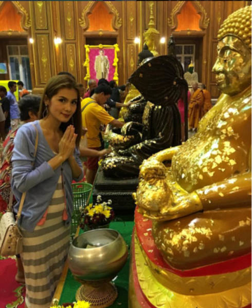 Buddhism Helped An Ex-Porn Star From Thailand Find A 70-Year-Old Millionaire Husband