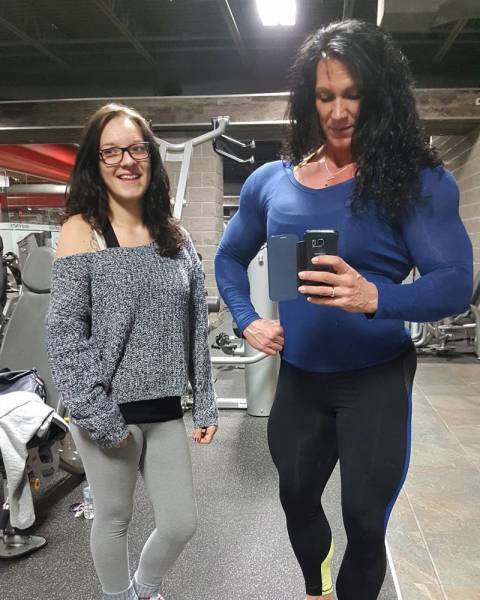 A Female Bodybuilder Like You’ve Never Seen Before