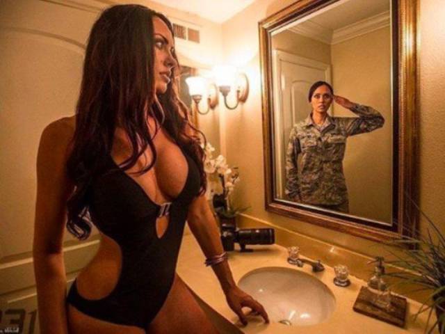 A Beaty In The Uniform: Charissa Littlejohn Becomes A Model After Military Service