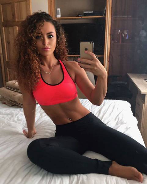 Strong Sporty Girls Show That Fit Is Really Sexy